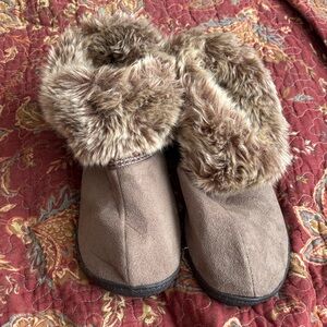 Isotoner Brown Ankle Booties with Faux Fur